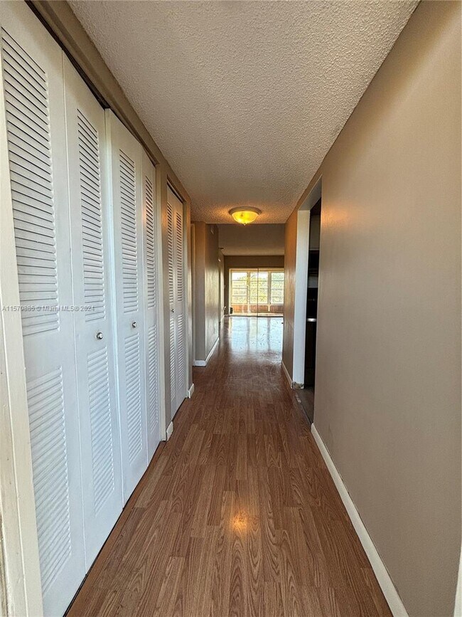 Building Photo - 5851 NW 62nd Ave