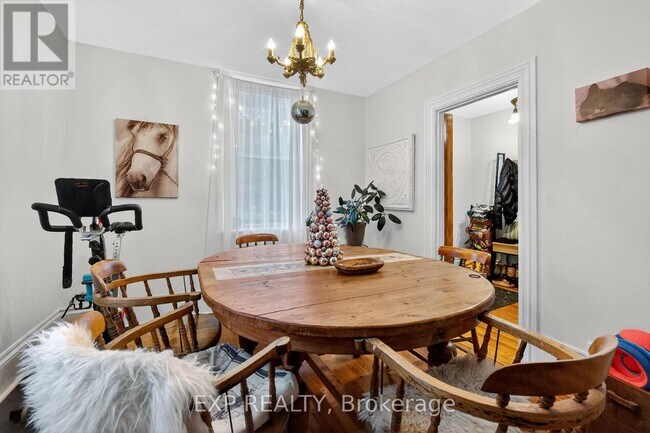 Photo du bâtiment - 534 Rochester St