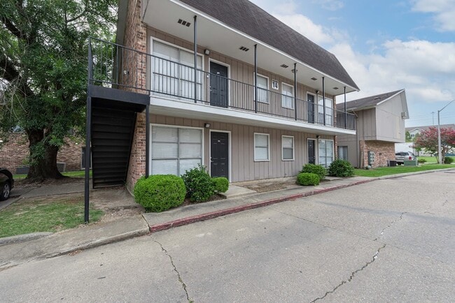 Building Photo - Cypress Way