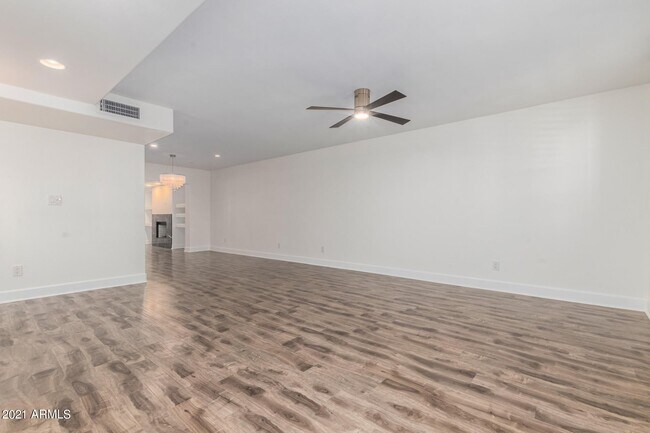 Building Photo - 7678 E Minnezona Ave