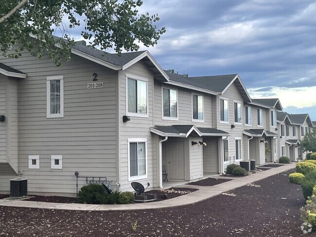 Building Photo - Mountain Park Townhomes