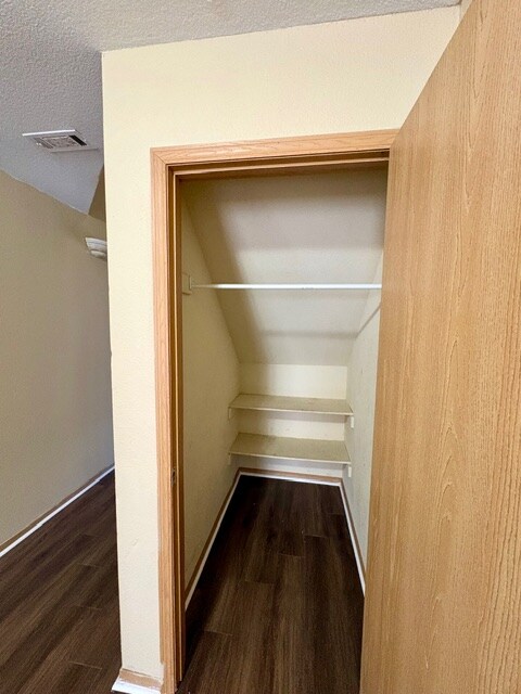 Foto del edificio - 786 Lariat St