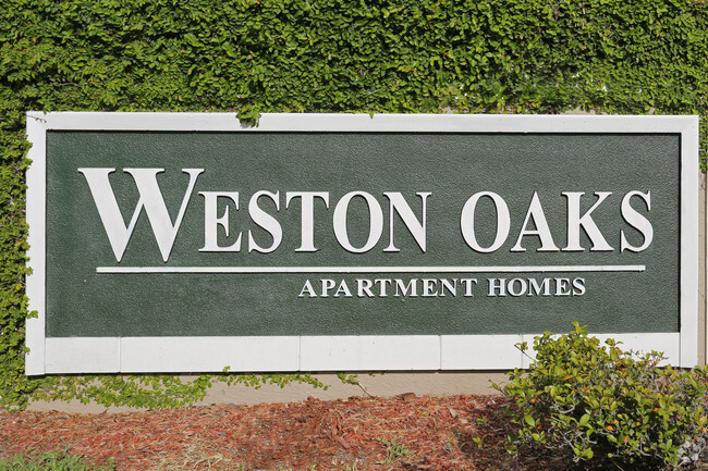 Entrance Sign - Weston Oaks