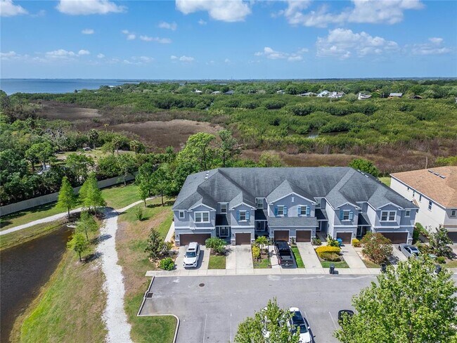 Foto del edificio - 8108 Muddy Pines Pl