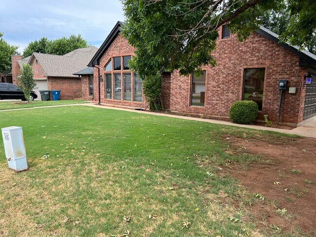 Foto del edificio - 1301 Copperfield Dr
