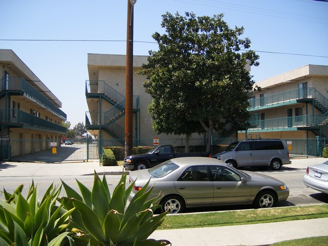 Building Photo - Orchard Plaza Apartments