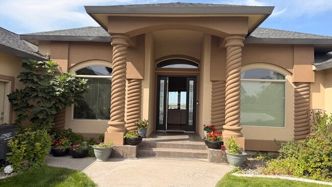 Building Photo - 8180 Dune Lake Rd SE