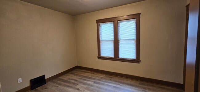 Foto del edificio - 915 State St