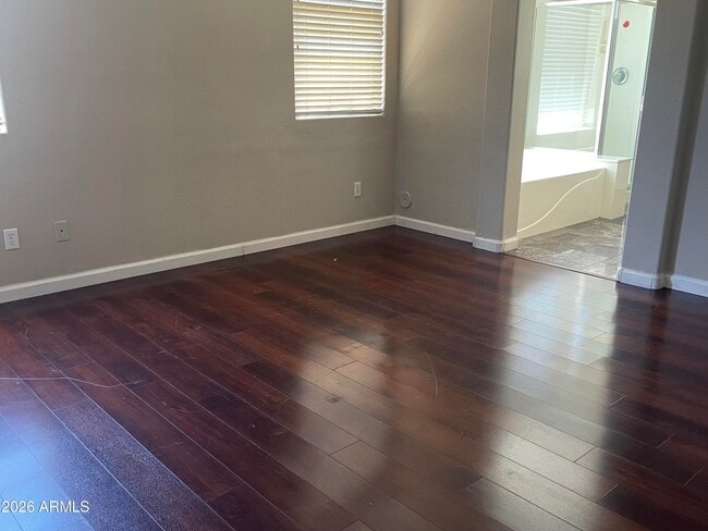 Building Photo - 844 S Roca Ct