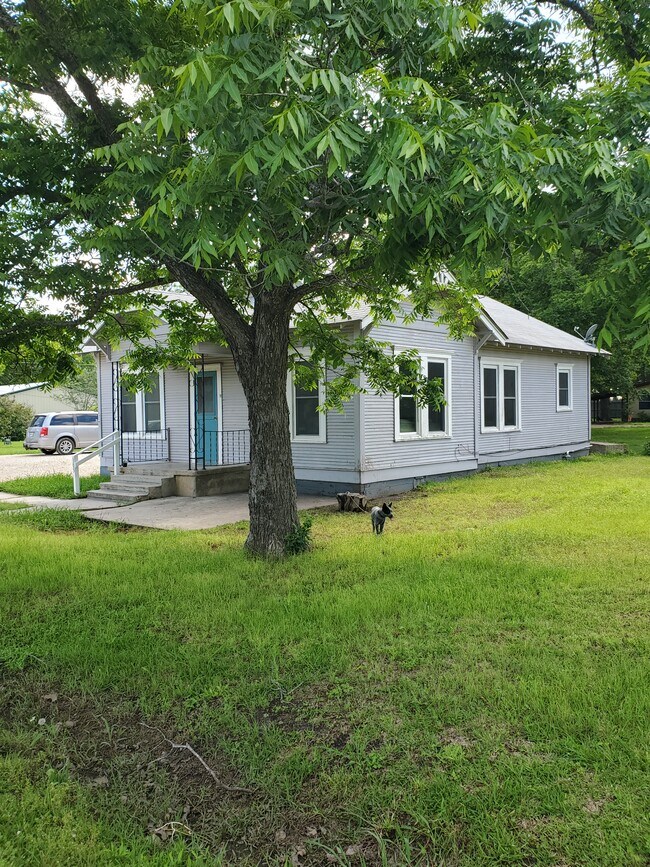 Foto del edificio - 305 Hogan St