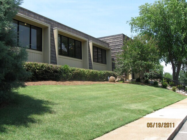 Building Photo - BG0523