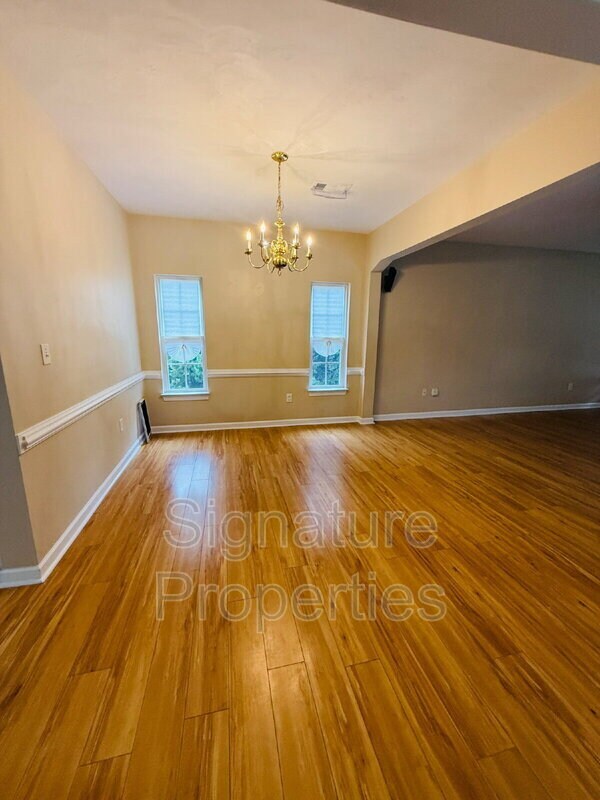 Foto del edificio - 712 Tallahassee Dr