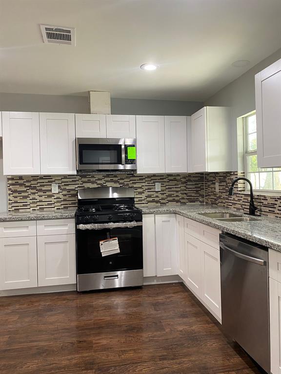 Building Photo - 5502 Heron Dr