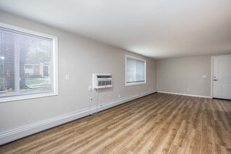 Building Photo - Glenora Gardens