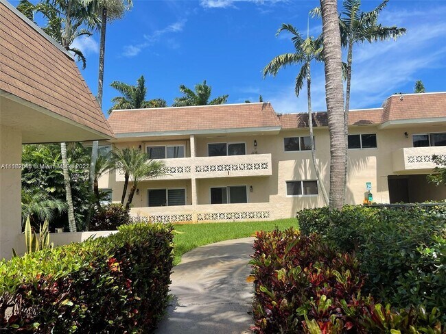 Building Photo - 14500 SW 88th Ave