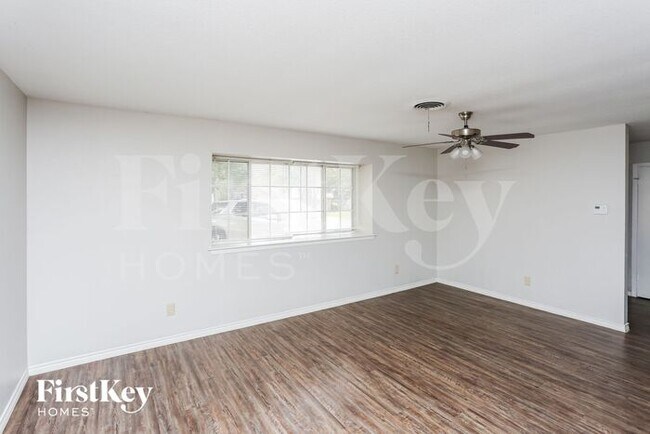 Foto del edificio - 2711 Bellaire Ct