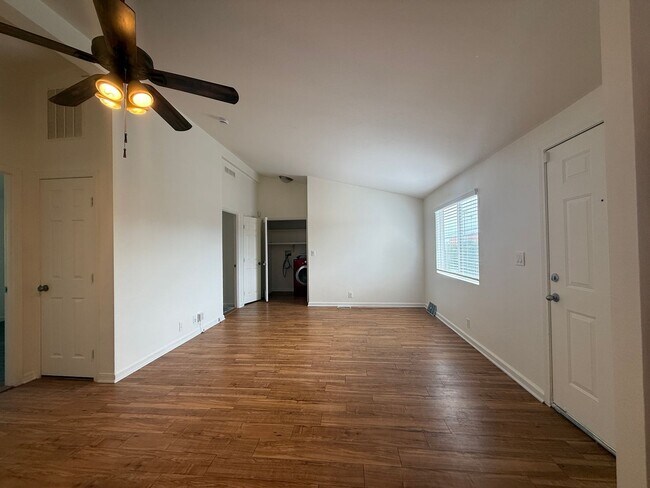 Foto del edificio - SDS T 4005