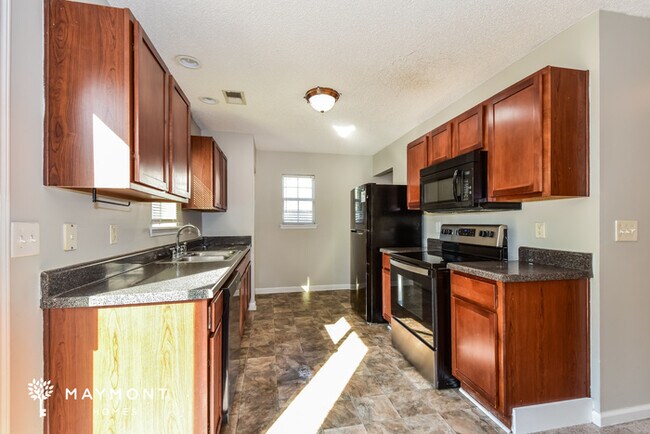 Building Photo - 145 Wingspan Way