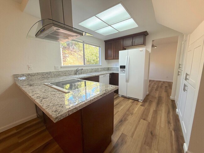 Building Photo - Renovated 4 Bedroom Home in an Idyllic Res...