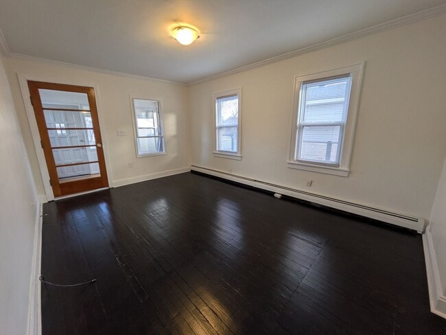 Foto del edificio - Charming Bungalow in Amazing Location