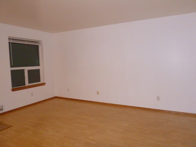 Building Photo - 1030 Mt Olympus Ave SE