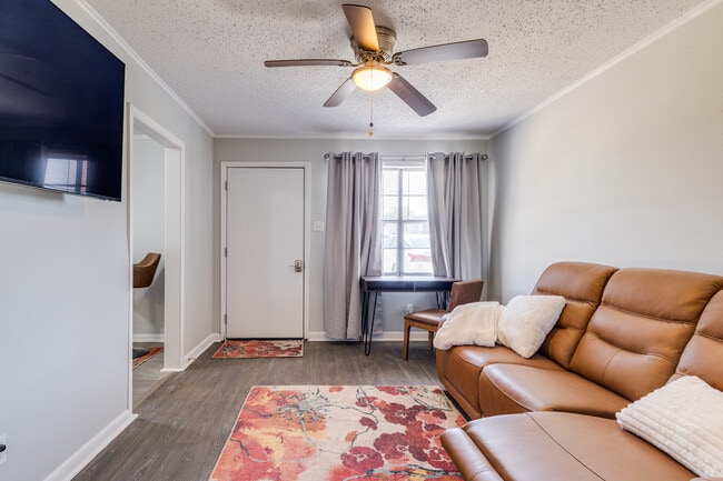 Foto del edificio - 129 Ridgedale Dr