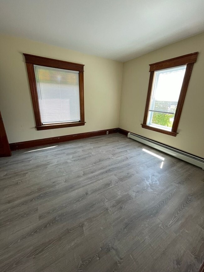 Building Photo - 17-19 Lafountain Street