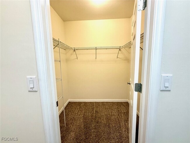 Foto del edificio - 902 SE 31st Terrace