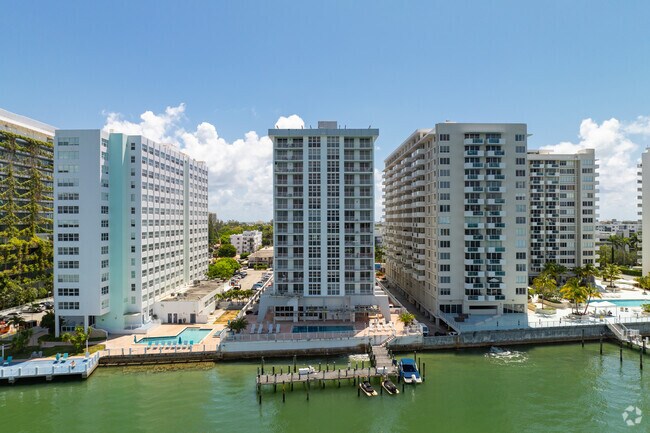 Building Photo - Bayview Terrace