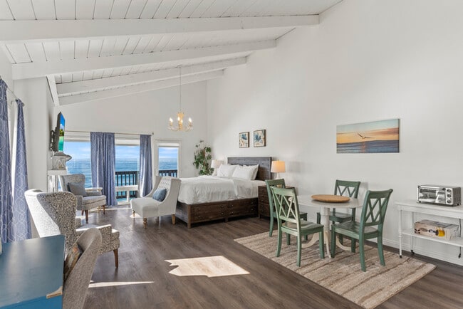 Building Photo - 1317 S Pacific St