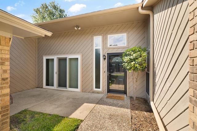 Foto del edificio - 5102 Overridge Dr