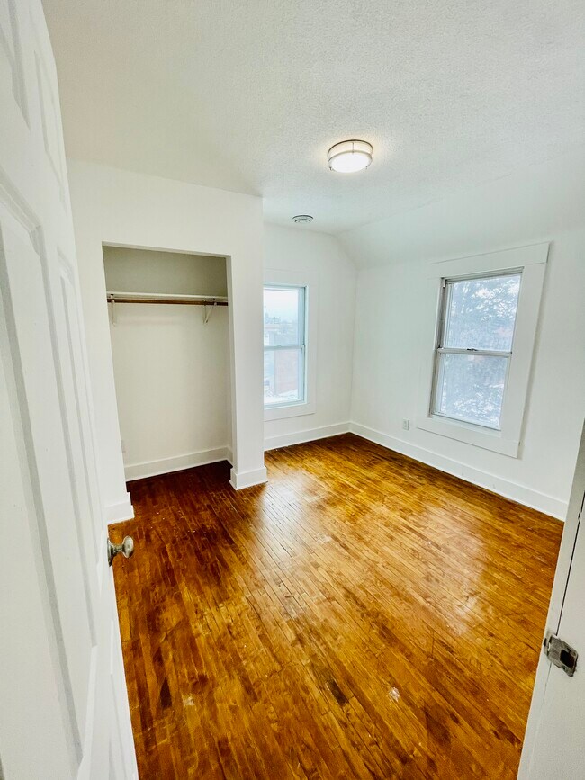 Foto del edificio - 1342 Johnson St NE