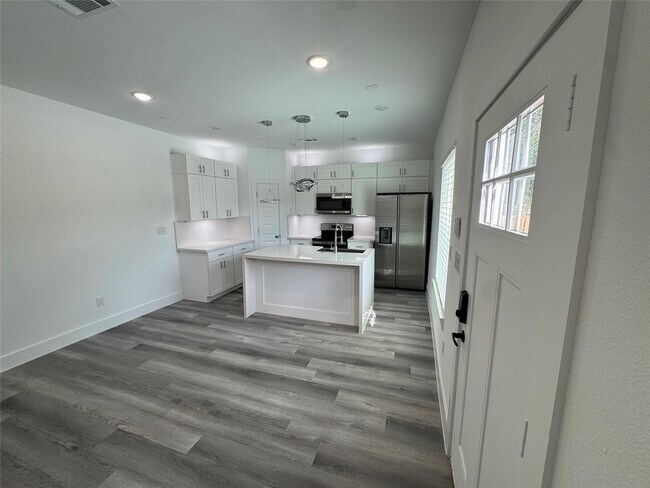 Foto del edificio - 4604 Bricker St