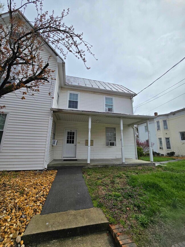 Building Photo - 544 N Loudoun St