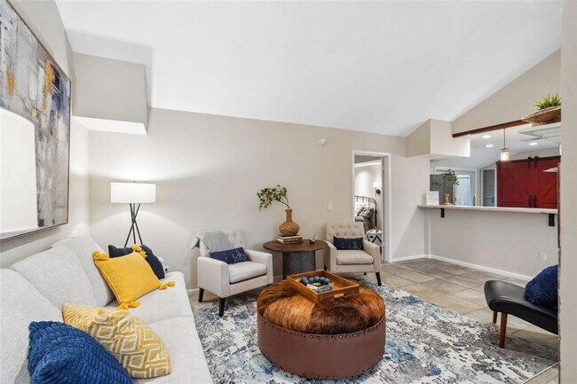 Building Photo - 1309 Martin St