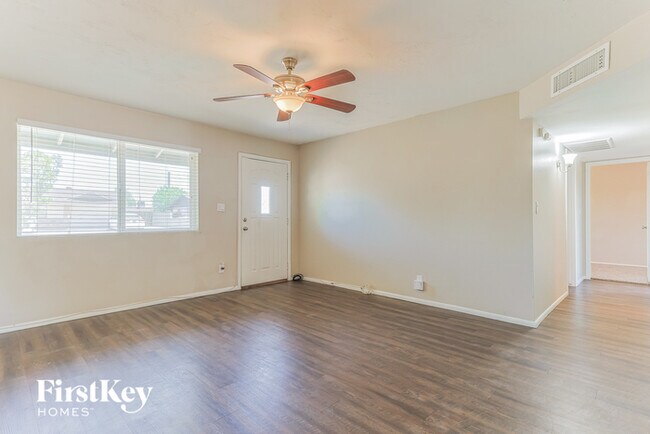 Building Photo - 2049 W Butler Dr