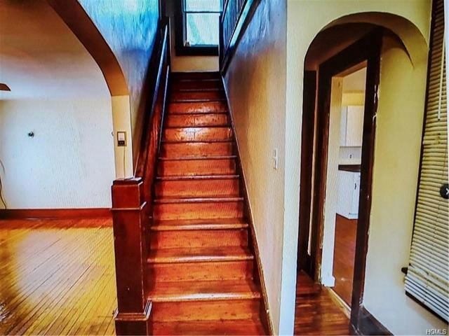 Foto del edificio - 755 Loch Sheldrake Rd