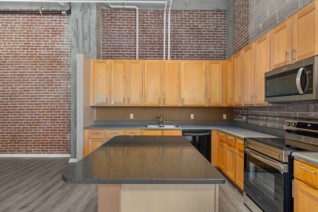 Building Photo - Urban Industrial Condo, Professionally Man...