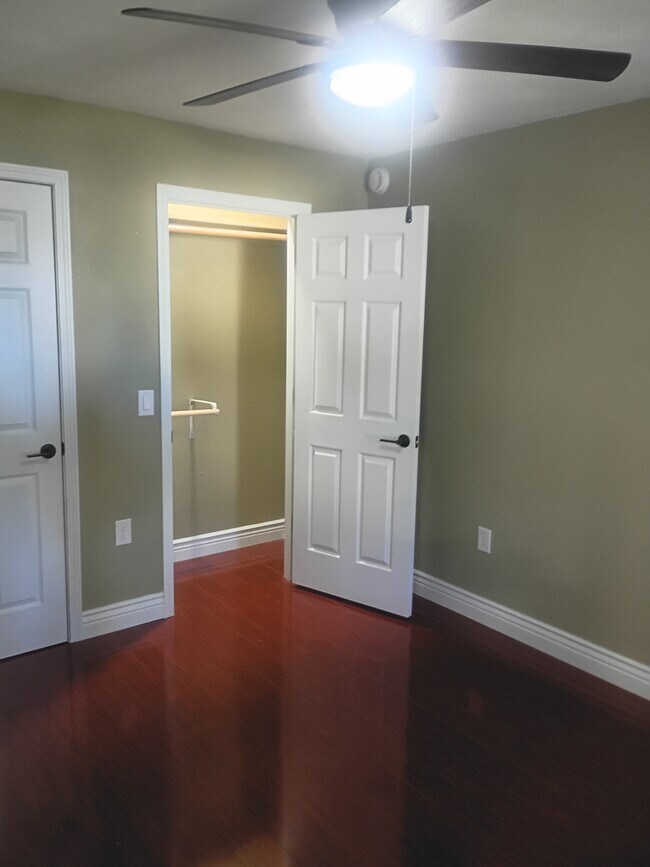 Foto del edificio - 914 Jackson St