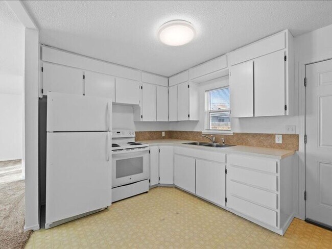 Foto del edificio - 3516 W 5th Ave