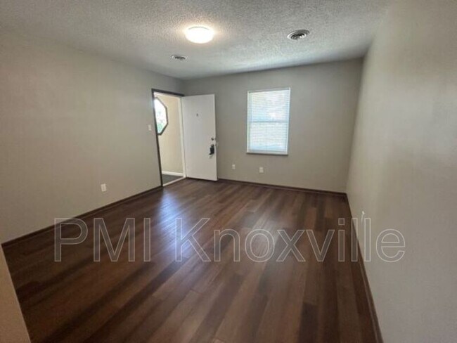 Building Photo - 4818 Cannon Ridge Dr
