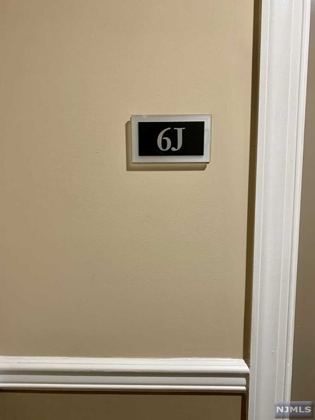 Foto del edificio - 60 Parkway Dr East, Unit 6J