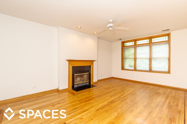 Foto del edificio - 4235 N Kenmore Ave