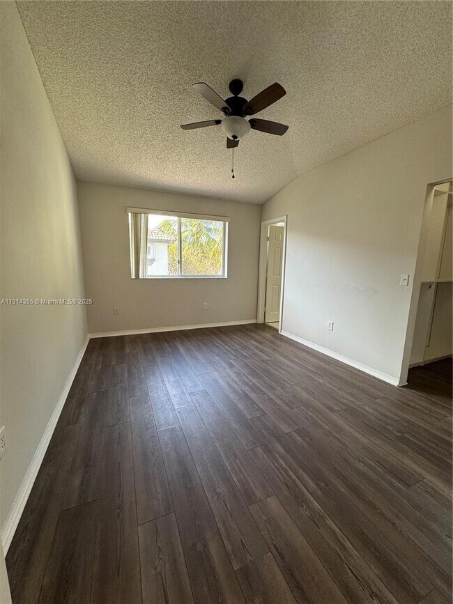 Foto del edificio - 2224 SE 25th Ave