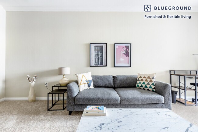 Foto del edificio - 5115 Wilshire Blvd