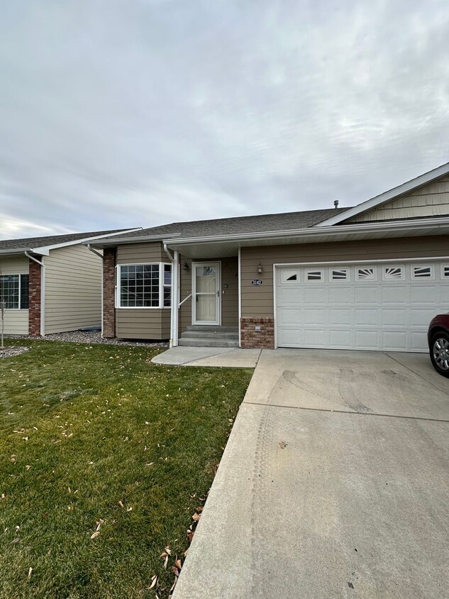 Primary Photo - 3 Bedroom/ 2 Bathroom House on the West End