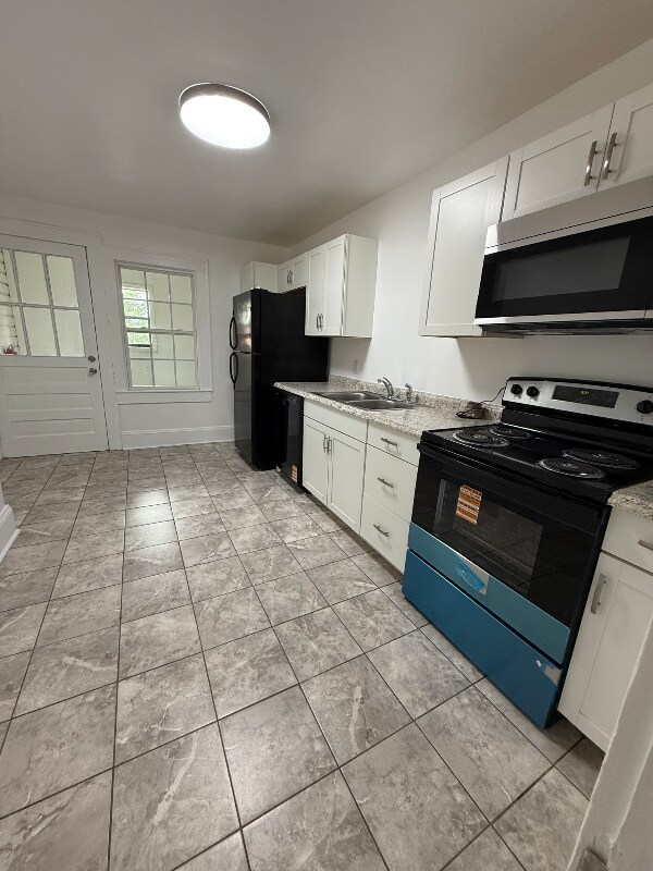 Foto del edificio - 315 Hillcrest Dr
