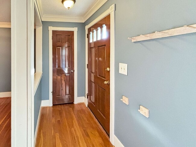 Photo - Cozy 4 BR 2 BR House in Piedmont Hills!