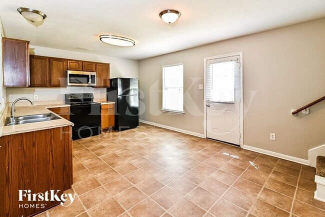 Building Photo - 1010 Sycamore Ridge Ln