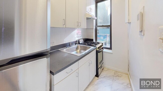 Foto del edificio - 162 E 55th St